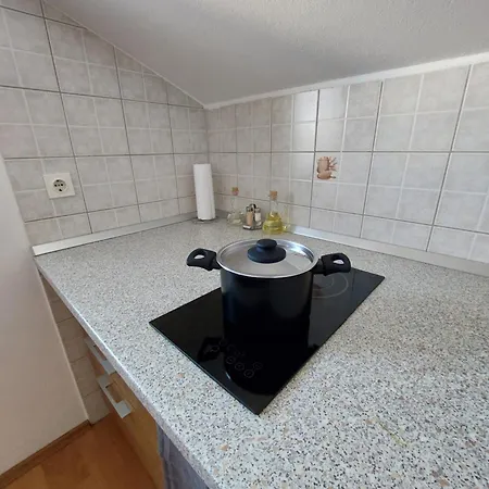 Romana Appartamento Punat